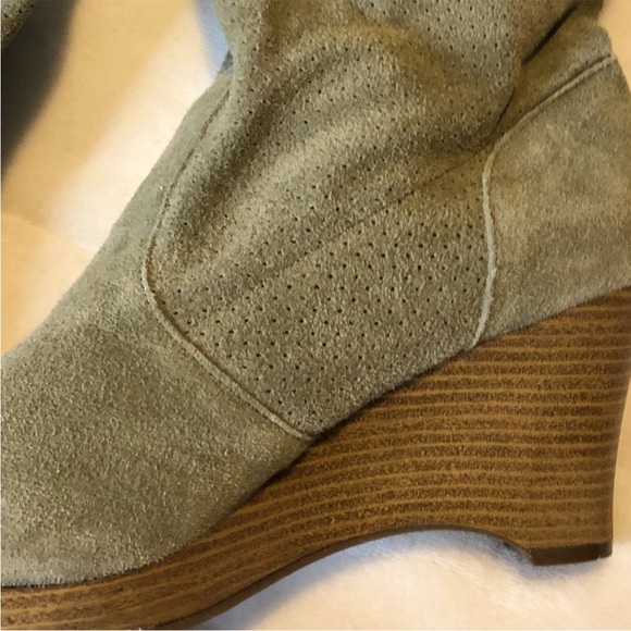 Wedge green suede slouch boots - Picture 5 of 8